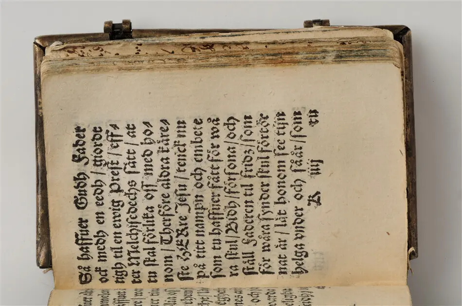 Bönbok, titel: "Någhra gudeligha böner utdragna aff then helga scrifft", tryckt hos Amund Laurentzon, Stockholm 1559.