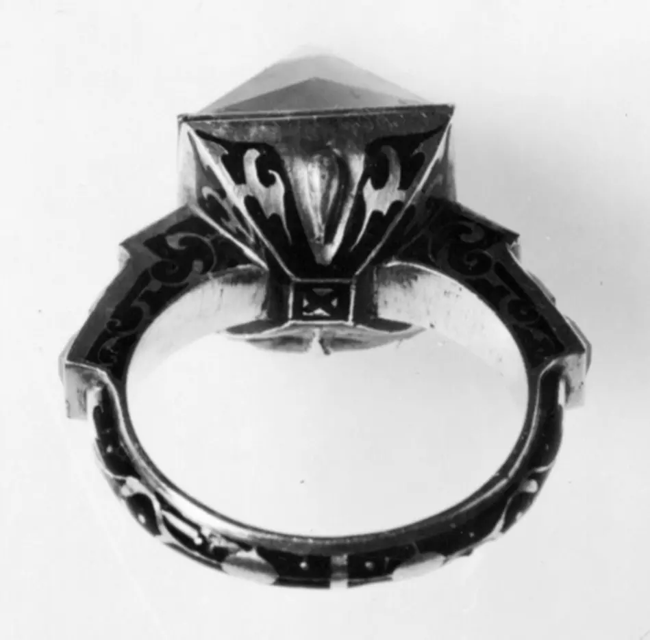 Karl IX:s kröningsring, etui nr 1168.