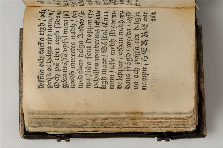 Bönbok, titel: "Någhra gudeligha böner utdragna aff then helga scrifft", tryckt hos Amund Laurentzon, Stockholm 1559.