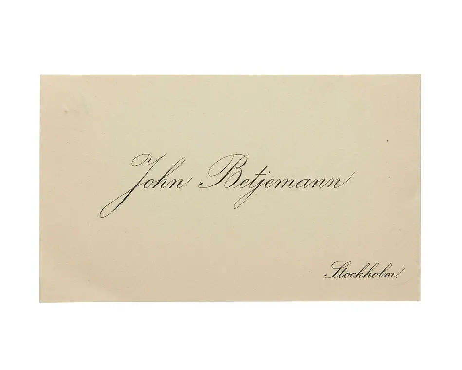 Visitkort från John Betjemann.
