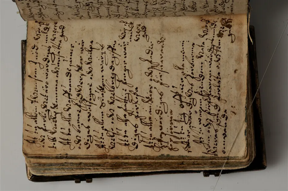 Bönbok, titel: "Någhra gudeligha böner utdragna aff then helga scrifft", tryckt hos Amund Laurentzon, Stockholm 1559.