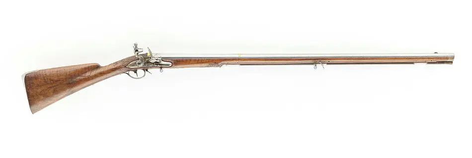 Flintlåsbössa, Johan Franz Meidinger, Stockholm ca 1750, den graverade dekoren möjligen av Johan Lorentz Weiss, Stockholm (+1754)