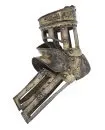 Axelstycke med armskena med armbuckla, höger. Till Johan III:s halvrustning. Troligen från 1570-talet.