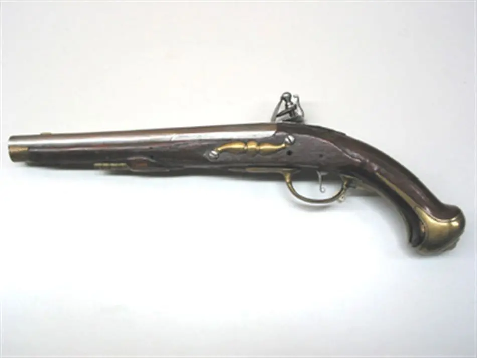 Flintlåspistol m: 1717 för Livskvadronen, Sverige (avkortad), tillverkad i Örebro.