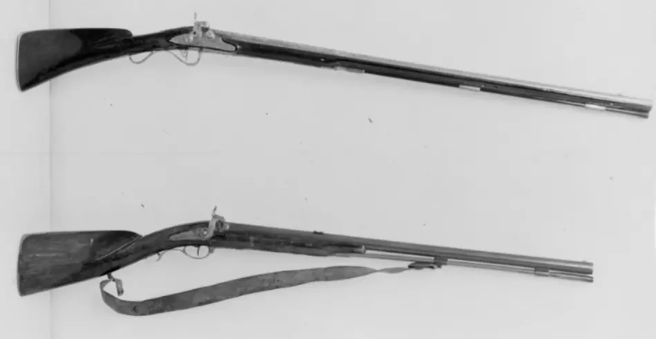 Flintlåsbössa, Jacob Nussbaum, Stockholm, 1780-talet, låset ändrat till slaglås.