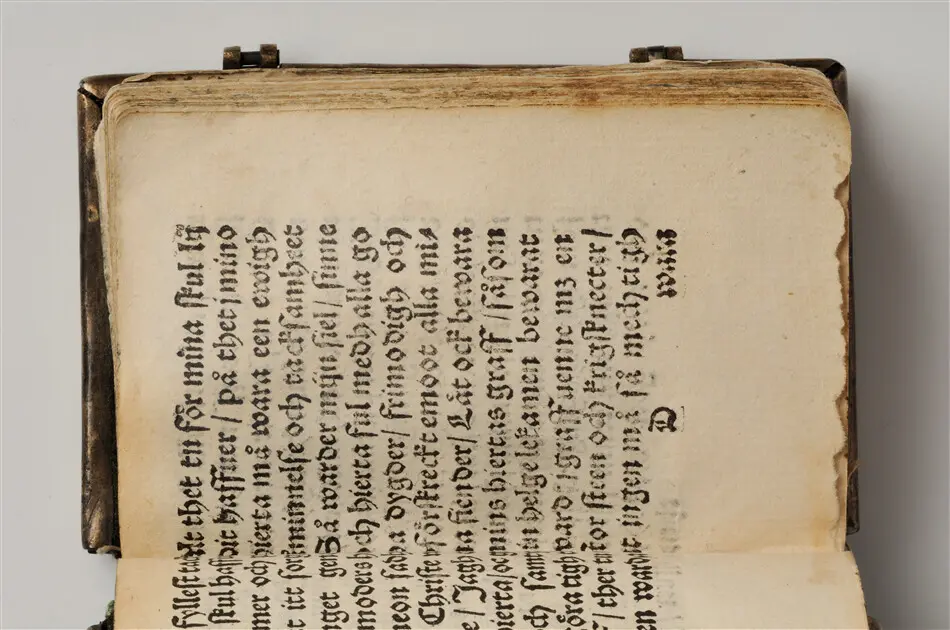 Bönbok, titel: "Någhra gudeligha böner utdragna aff then helga scrifft", tryckt hos Amund Laurentzon, Stockholm 1559.