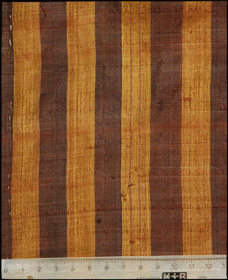 Västmongolisk kvinnodräkt