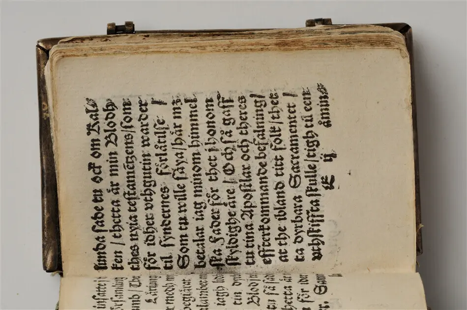 Bönbok, titel: "Någhra gudeligha böner utdragna aff then helga scrifft", tryckt hos Amund Laurentzon, Stockholm 1559.