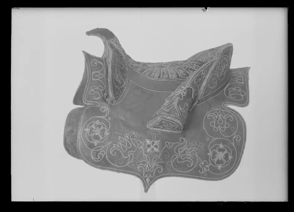 Bomsadel, 1600-talets början