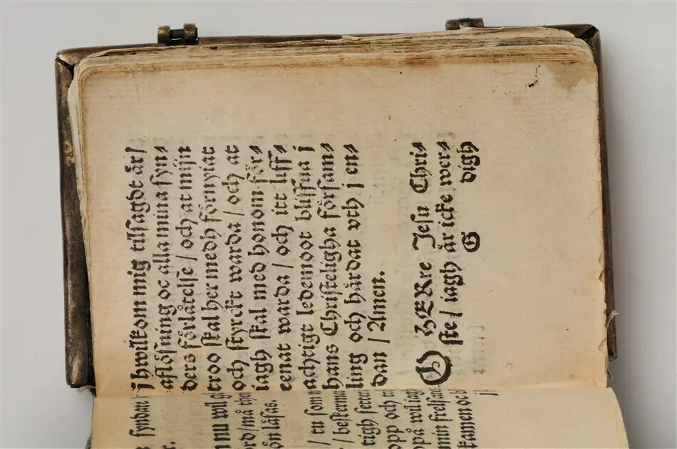 Bönbok, titel: "Någhra gudeligha böner utdragna aff then helga scrifft", tryckt hos Amund Laurentzon, Stockholm 1559.