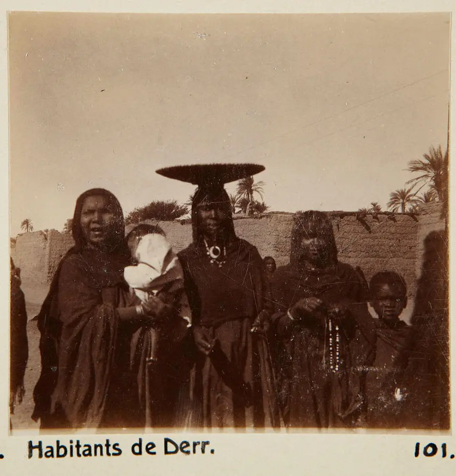 Bild på Fotografi. Invånare i Derr, Egypten.