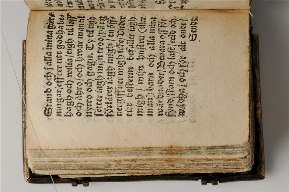 Bönbok, titel: "Någhra gudeligha böner utdragna aff then helga scrifft", tryckt hos Amund Laurentzon, Stockholm 1559.