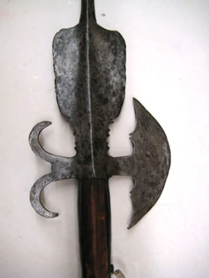 hillebard