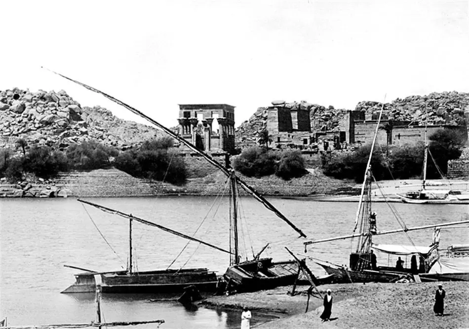 Fotografi. Panorama över ön File (Philae) utanför Assuan, Egypten.