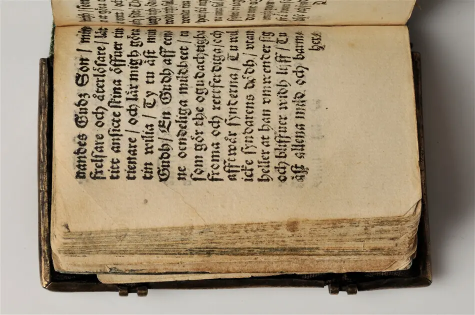 Bönbok, titel: "Någhra gudeligha böner utdragna aff then helga scrifft", tryckt hos Amund Laurentzon, Stockholm 1559.