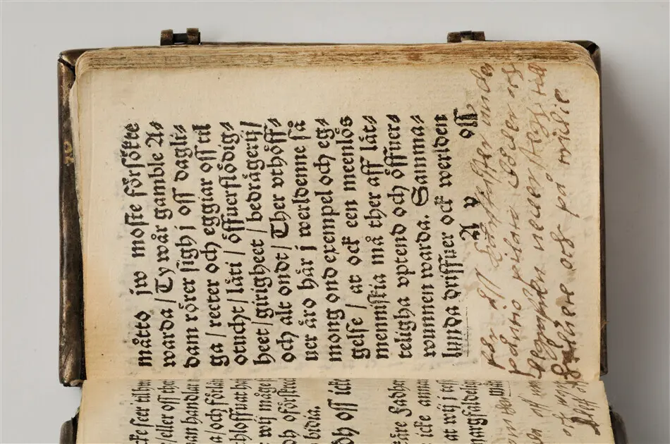 Bönbok, titel: "Någhra gudeligha böner utdragna aff then helga scrifft", tryckt hos Amund Laurentzon, Stockholm 1559.