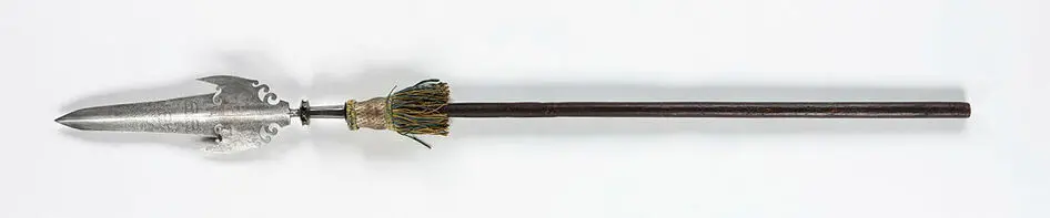 Drabantbardisan m: 1654 för Karl X Gustavs drabanter, dekor av David Kohl.