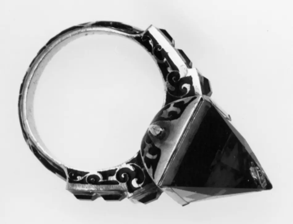Karl IX:s kröningsring, etui nr 1168.