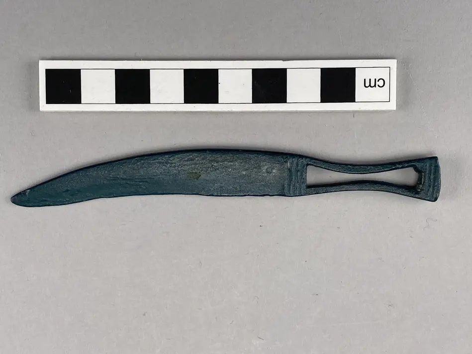 kniv med genombrutet grepp