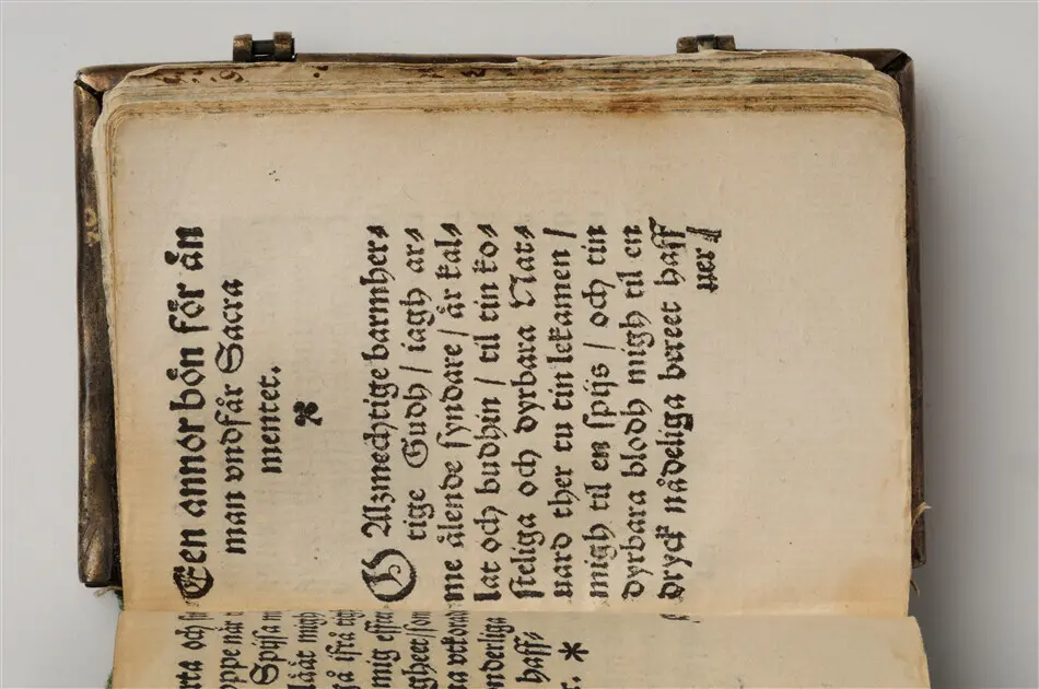 Bönbok, titel: "Någhra gudeligha böner utdragna aff then helga scrifft", tryckt hos Amund Laurentzon, Stockholm 1559.