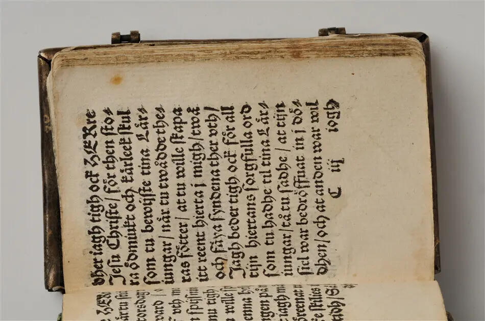 Bönbok, titel: "Någhra gudeligha böner utdragna aff then helga scrifft", tryckt hos Amund Laurentzon, Stockholm 1559.