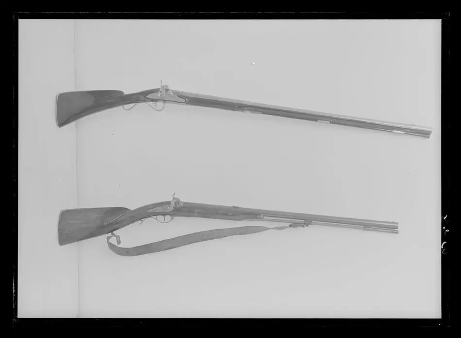 Flintlåsbössa, Jacob Nussbaum, Stockholm, 1780-talet, låset ändrat till slaglås.