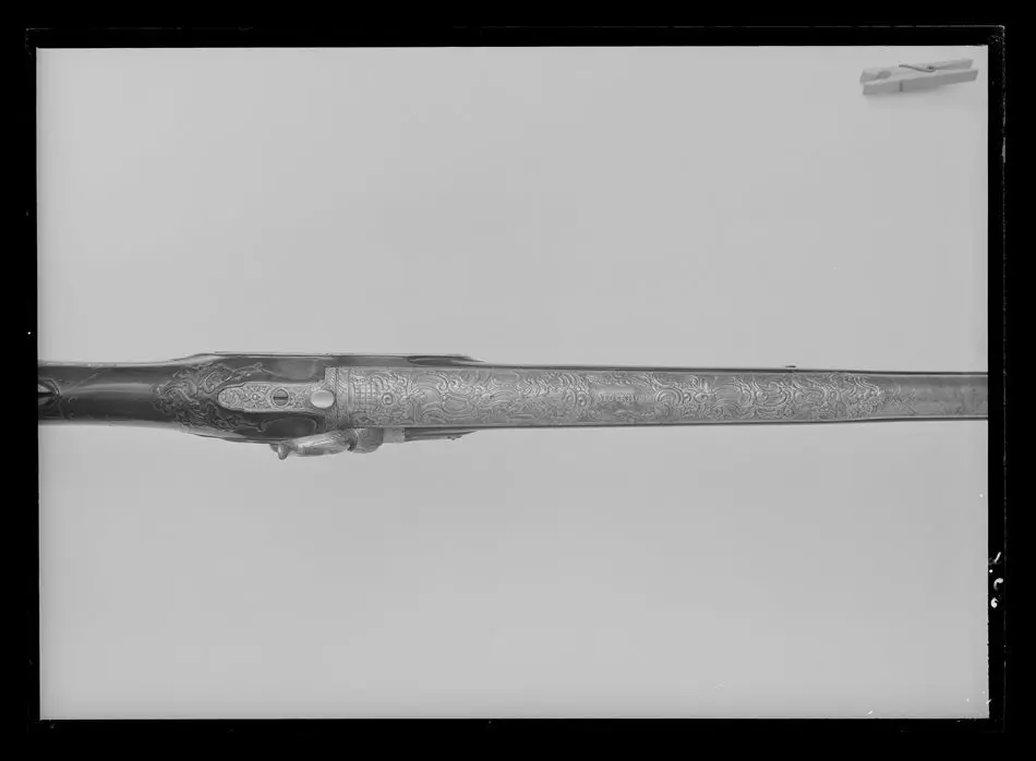 Flintlåsbössa, Jacob Nussbaum, Stockholm, 1780-talet, låset ändrat till slaglås.