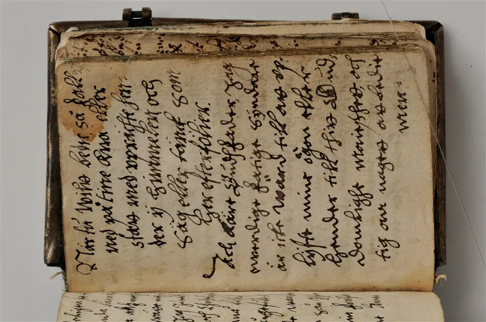 Bönbok, titel: "Någhra gudeligha böner utdragna aff then helga scrifft", tryckt hos Amund Laurentzon, Stockholm 1559.