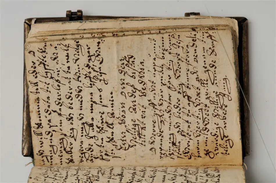 Bönbok, titel: "Någhra gudeligha böner utdragna aff then helga scrifft", tryckt hos Amund Laurentzon, Stockholm 1559.