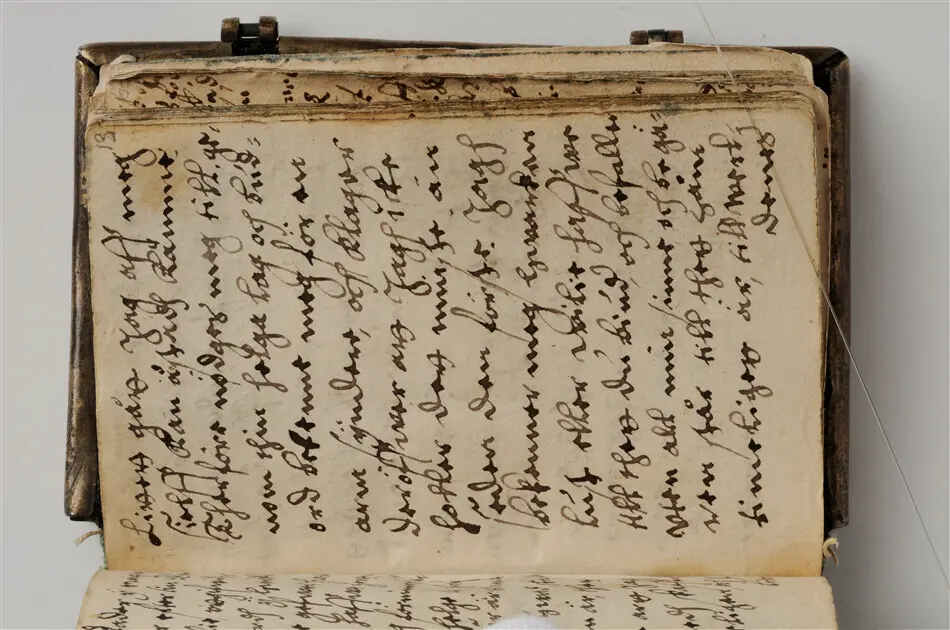Bönbok, titel: "Någhra gudeligha böner utdragna aff then helga scrifft", tryckt hos Amund Laurentzon, Stockholm 1559.