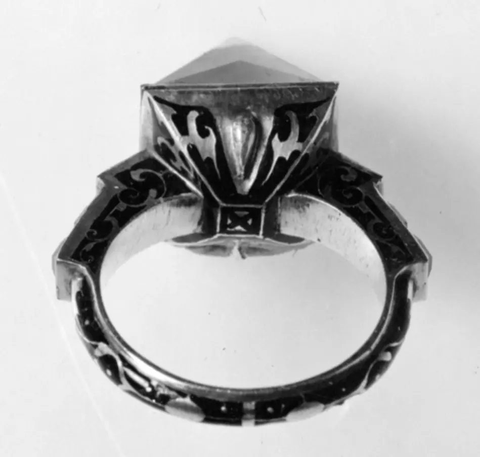 Karl IX:s kröningsring, etui nr 1168.