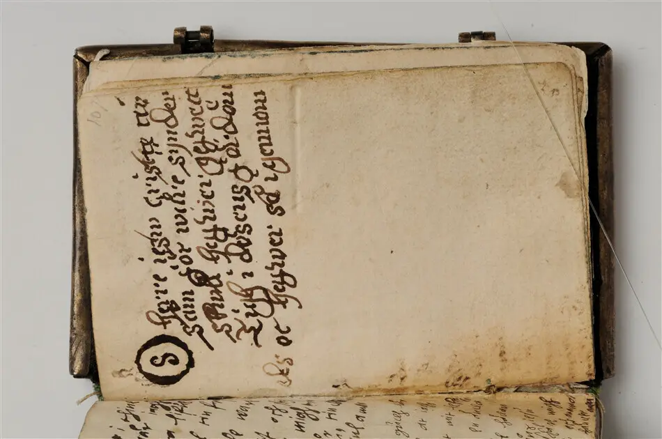 Bönbok, titel: "Någhra gudeligha böner utdragna aff then helga scrifft", tryckt hos Amund Laurentzon, Stockholm 1559.