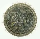 Sköld, rondache all'antica av italiensk typ, 1500-talets mitt, möjligen tillverkad i dåvarande Nederländerna.