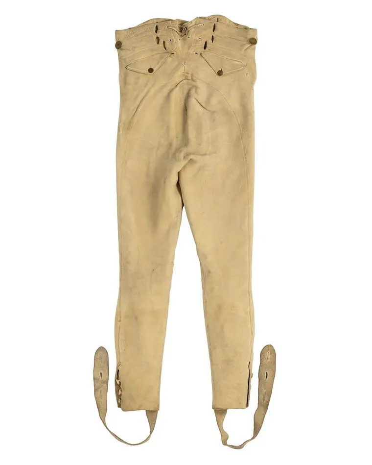 Uniformsbyxor till uniform buren av Gustav IV Adolf på revolutionsdagen den 13 mars 1809.