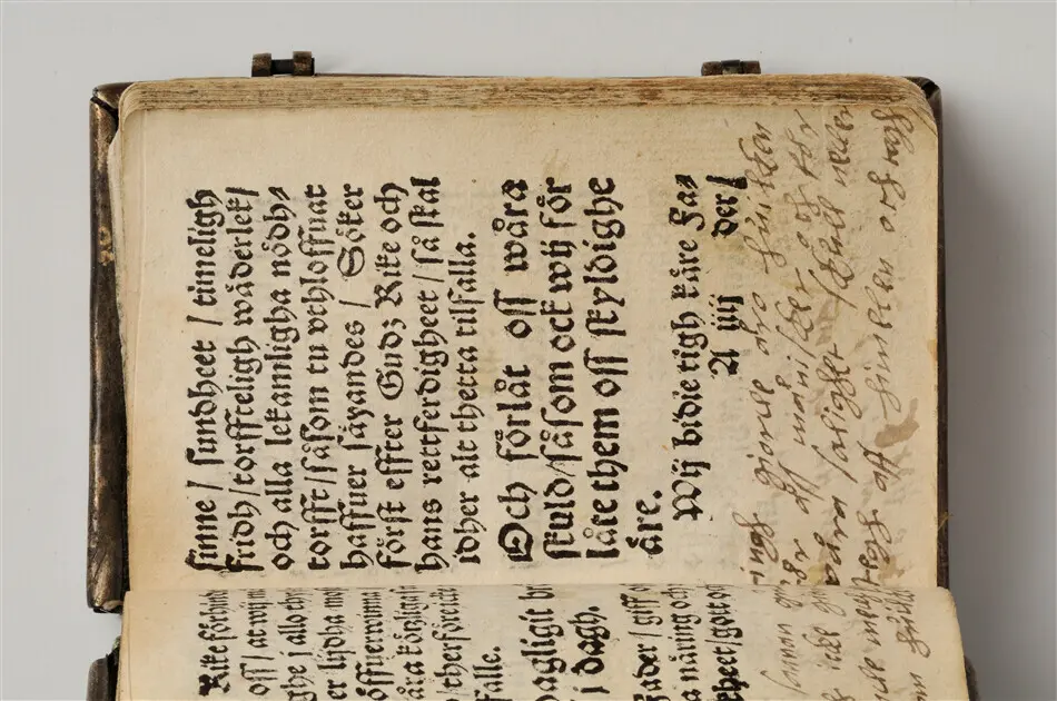 Bönbok, titel: "Någhra gudeligha böner utdragna aff then helga scrifft", tryckt hos Amund Laurentzon, Stockholm 1559.