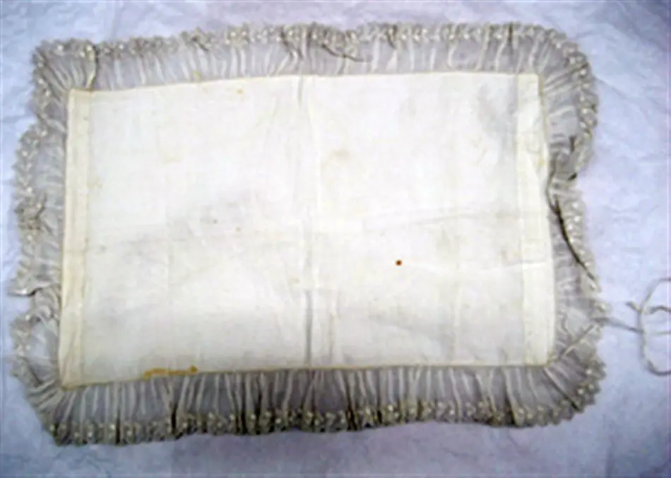 Örngott till barnkudde, 1800-tal.