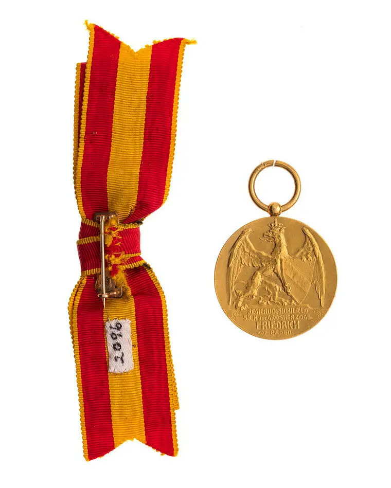 Bild på Band till storhertig Fredrik I:s av Baden jubileumsminnestecken 1902 (nr 2095).