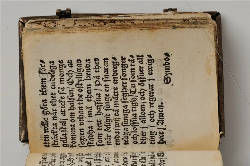 Bönbok, titel: "Någhra gudeligha böner utdragna aff then helga scrifft", tryckt hos Amund Laurentzon, Stockholm 1559.