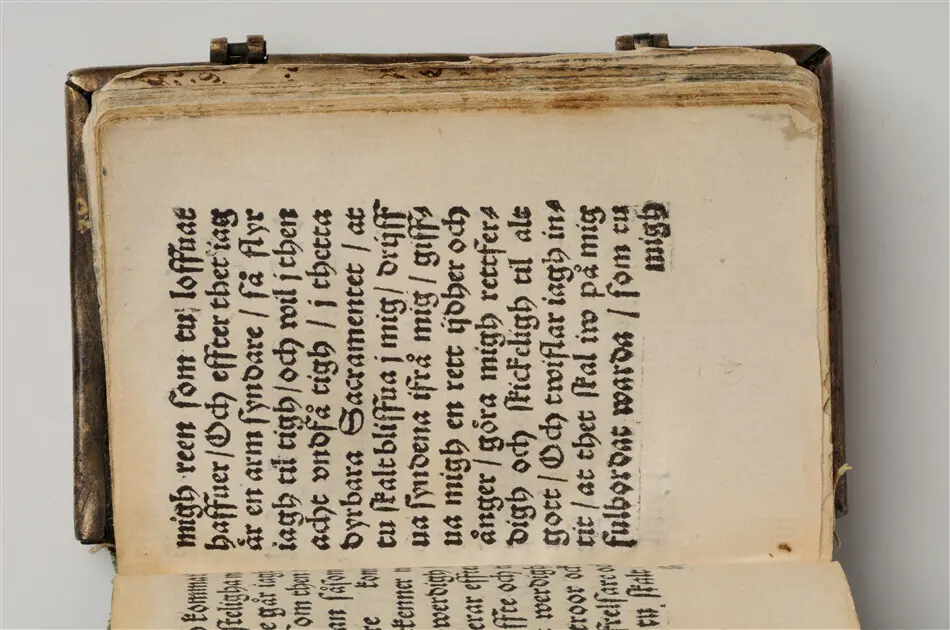 Bönbok, titel: "Någhra gudeligha böner utdragna aff then helga scrifft", tryckt hos Amund Laurentzon, Stockholm 1559.