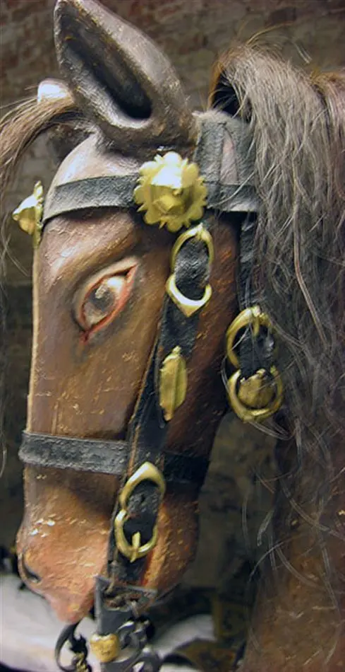 Huvudlag till docka föreställande rytteriöverste, Sverige 1660-tal. Tillhörig Karl XI.