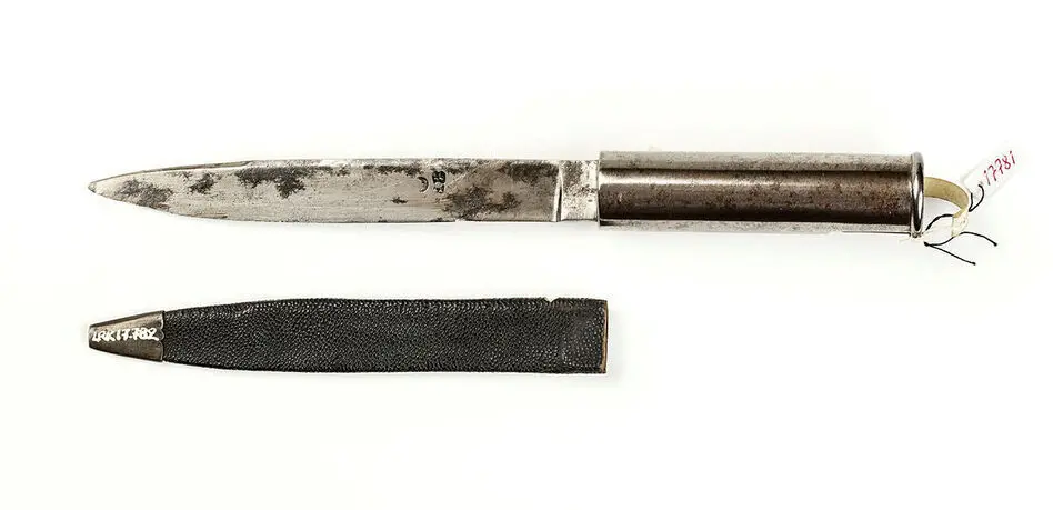 Bild på Bajonett med knivblad, möjligen 1800-tal.