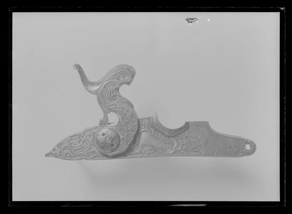 Flintlåsbössa, Jacob Nussbaum, Stockholm, 1780-talet, låset ändrat till slaglås.