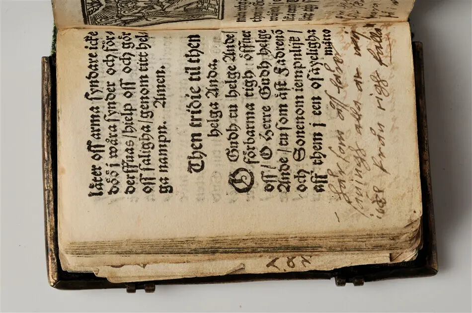 Bönbok, titel: "Någhra gudeligha böner utdragna aff then helga scrifft", tryckt hos Amund Laurentzon, Stockholm 1559.