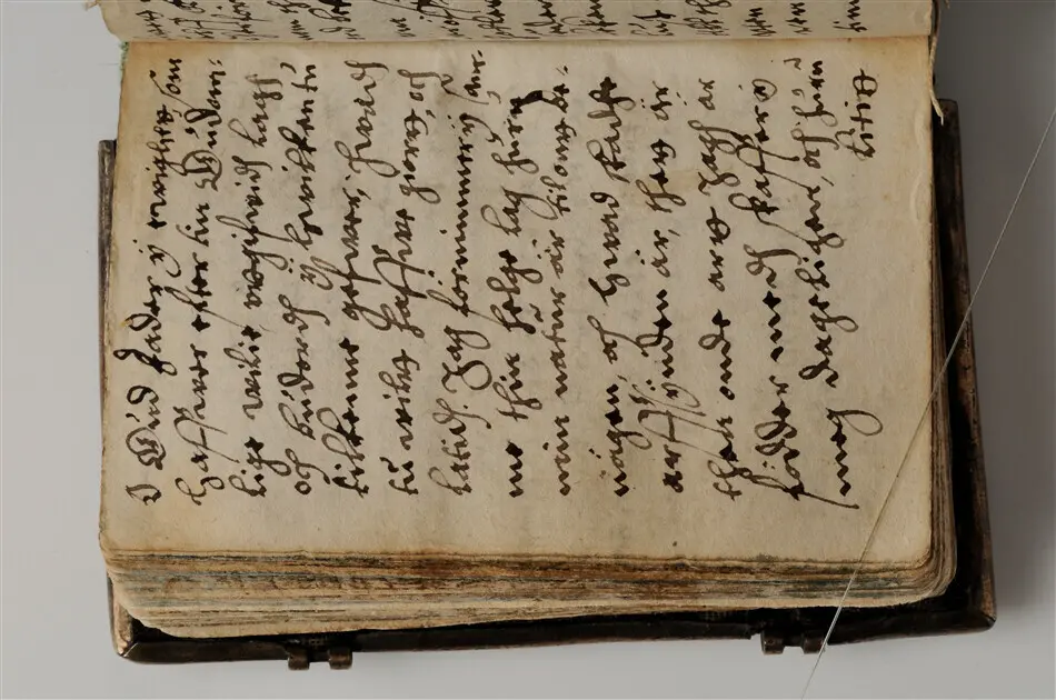 Bönbok, titel: "Någhra gudeligha böner utdragna aff then helga scrifft", tryckt hos Amund Laurentzon, Stockholm 1559.