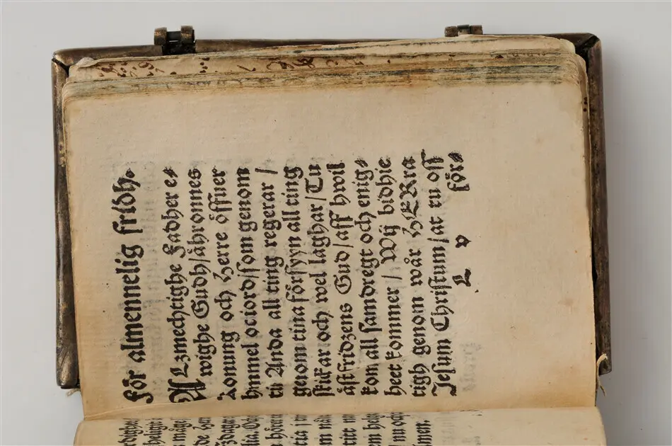 Bönbok, titel: "Någhra gudeligha böner utdragna aff then helga scrifft", tryckt hos Amund Laurentzon, Stockholm 1559.