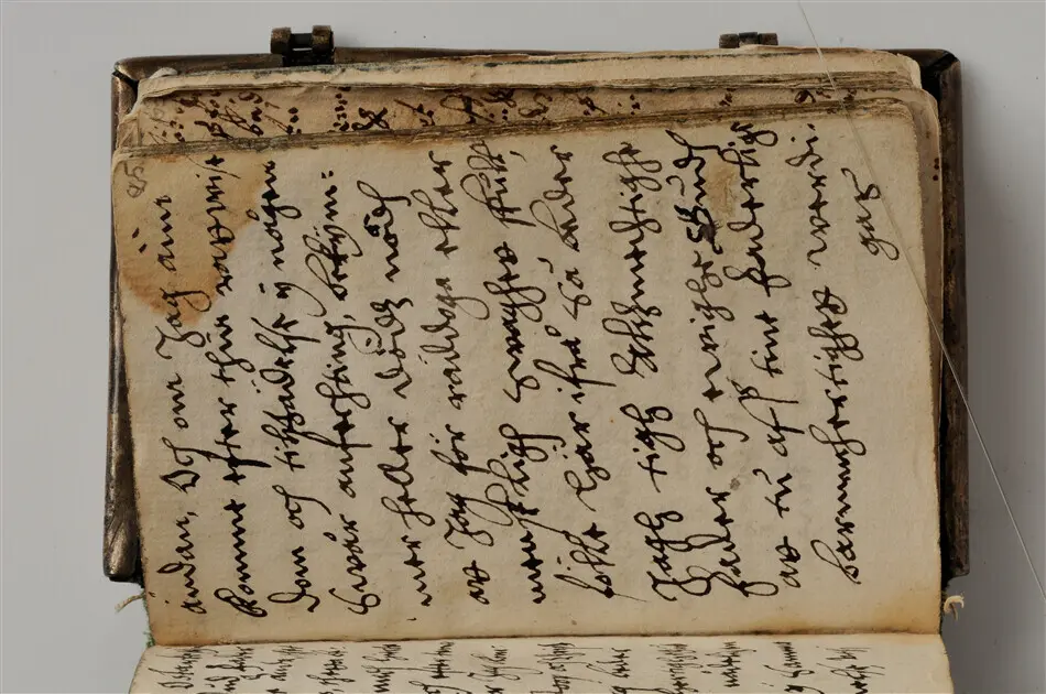 Bönbok, titel: "Någhra gudeligha böner utdragna aff then helga scrifft", tryckt hos Amund Laurentzon, Stockholm 1559.