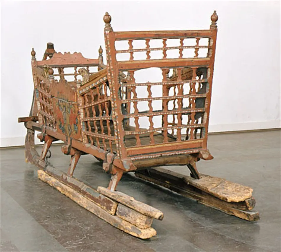 Snidad och målad släde som tillhört rikskanslern greve Axel Oxenstierna (1583-1654).