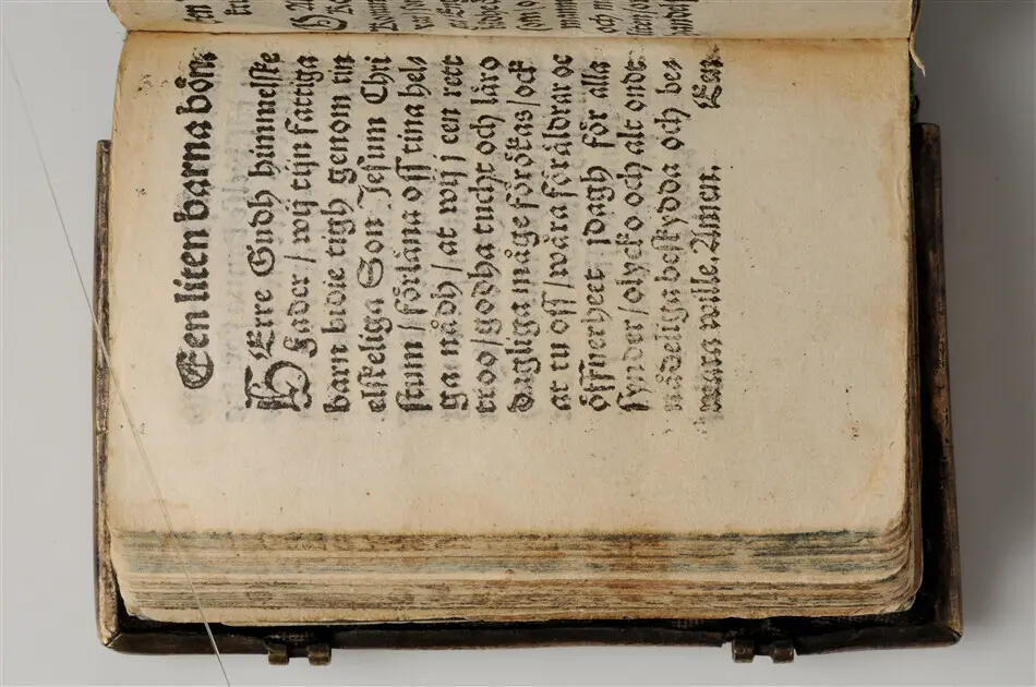 Bönbok, titel: "Någhra gudeligha böner utdragna aff then helga scrifft", tryckt hos Amund Laurentzon, Stockholm 1559.