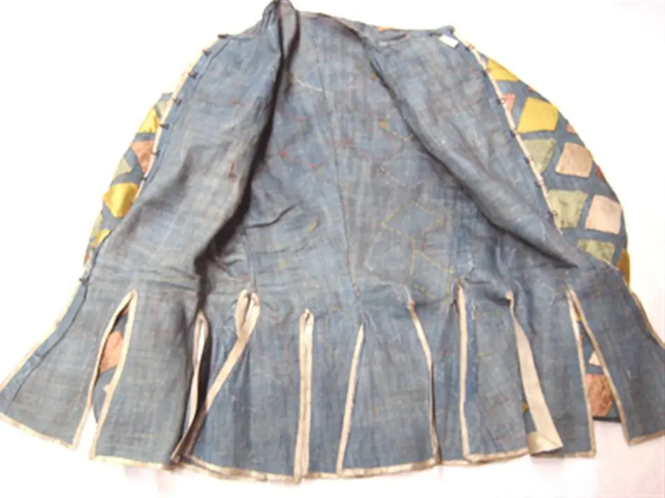 Tröja till harlekinadräkt, troligen buren av Ulrika Eleonora vid en av hovets maskerader, 1656-1693.