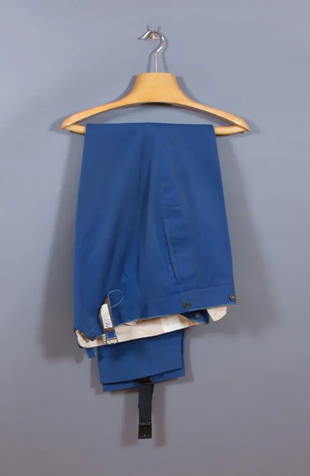Långbyxor till hovstallmästaruniform.